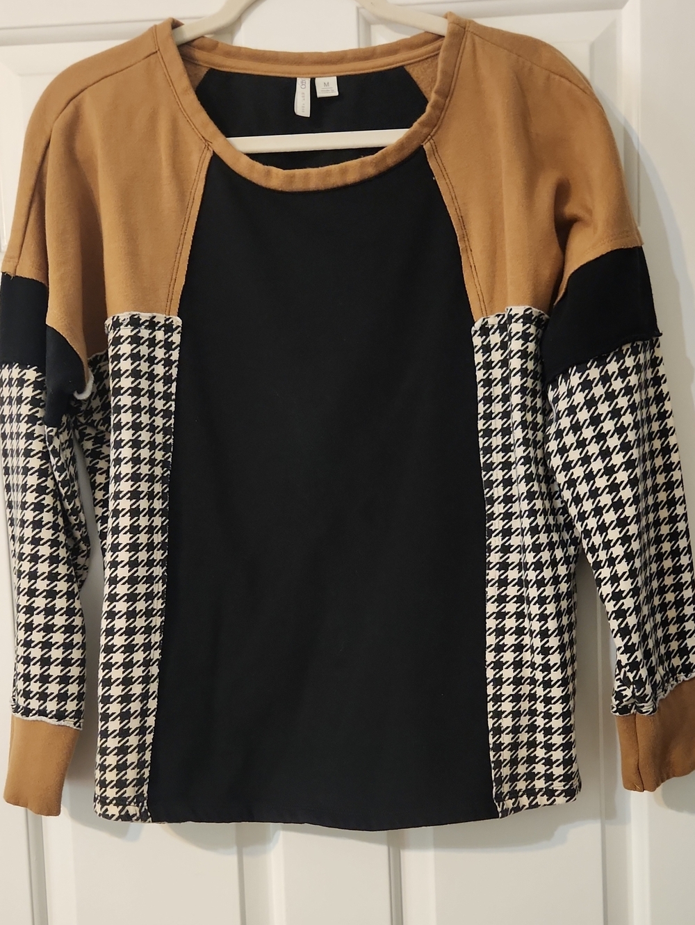 Black, Camel & Houndstooth Colorblock Sweatshirt